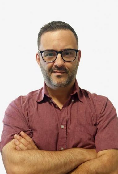Lu&iacute;s Medeiros