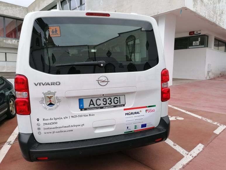 Carrinha OPEL VIVARO 9 Lugares